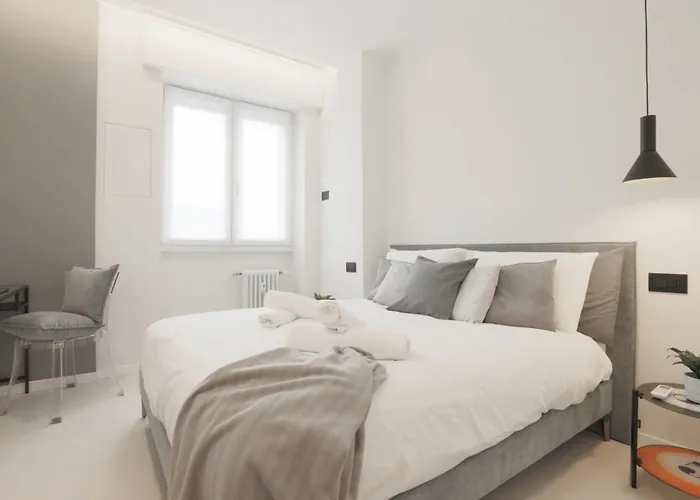 Central Station Modern Flat W/Private Parking